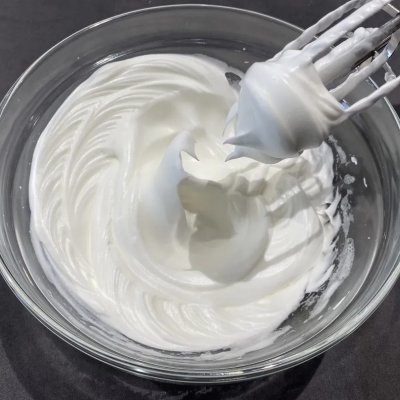 一款零失敗的戚風(fēng)蛋糕，配方簡(jiǎn)單，健康又美味